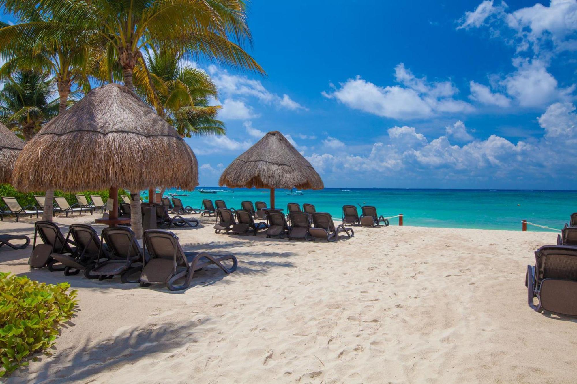 The Elements Oceanfront & Beachside Condo Hotel Playa del Carmen Exterior photo